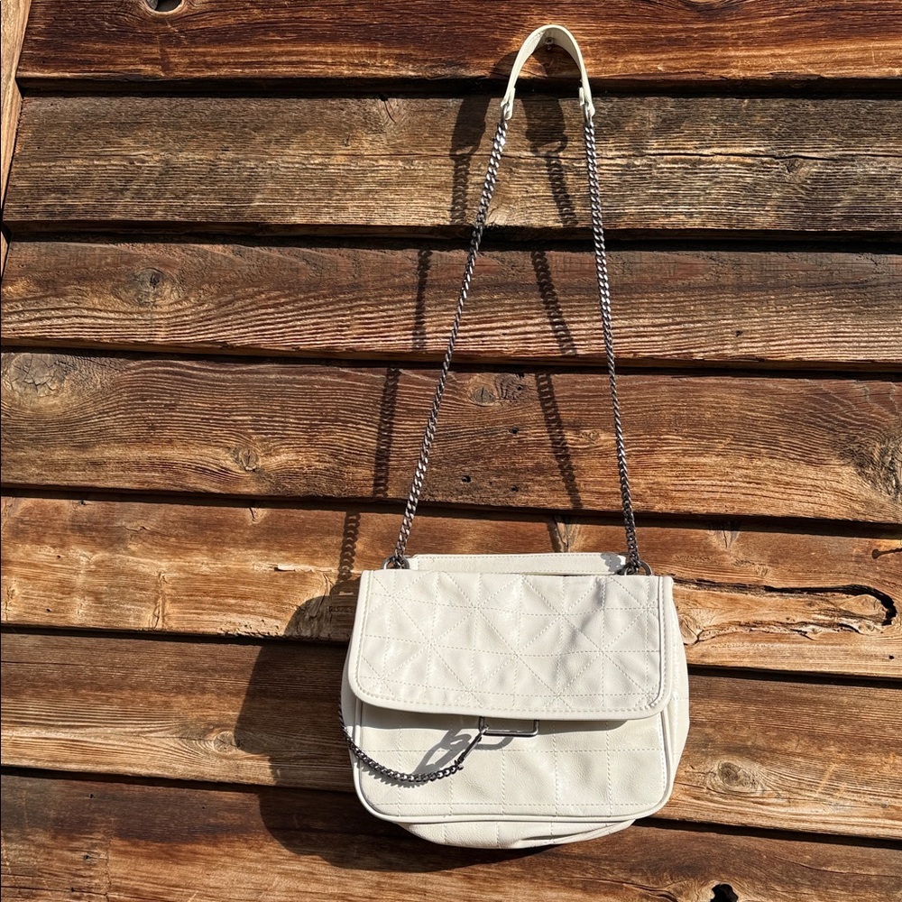 Zara faux leather chain strap Elegant Cream Quilted Shoulder Bag